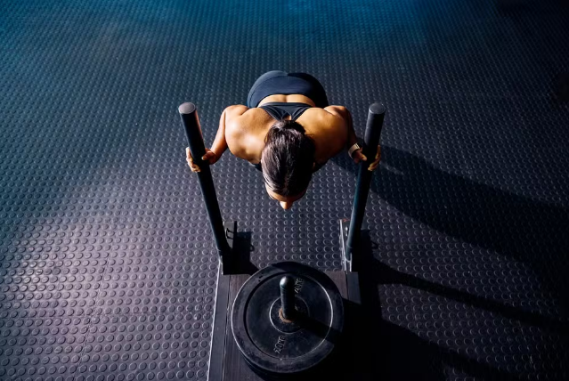 HYROX Rio de Janeiro, como competir sem quebrar?